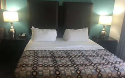 Photo 4 - Days Inn by Wyndham Alva