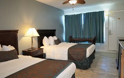 Photo 2 - Sunset Beach Hotel