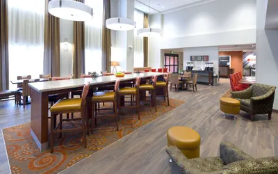 Photo 3 - Hampton Inn & Suites Page - Lake Powell