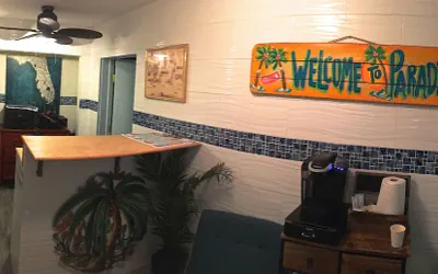 Photo 3 - Siesta Key Palms Resort