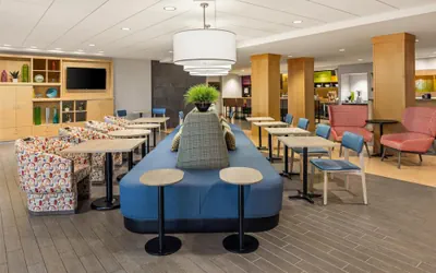 Photo 2 - Home2 Suites by Hilton Roseville Minneapolis