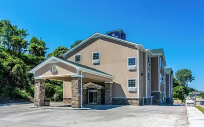 Photo 2 - Cobblestone Hotel & Suites - Erie