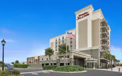 Photo 2 - Hampton Inn & Suites Carolina Beach Oceanfront