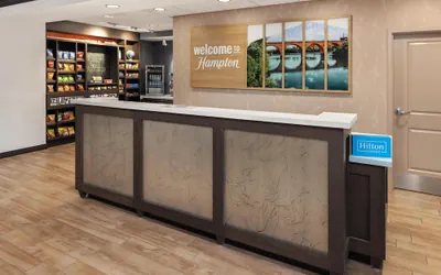 Photo 5 - Hampton Inn Minneapolis-Roseville