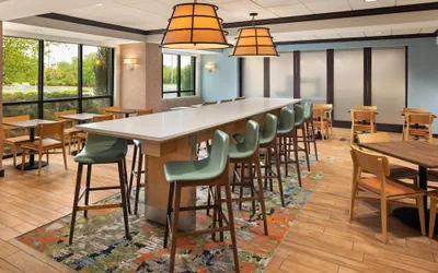 Photo 3 - Hampton Inn Minneapolis-Roseville