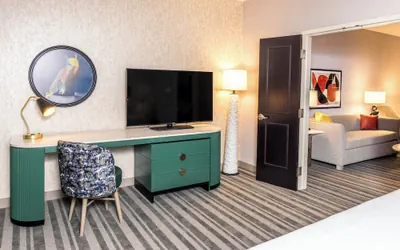Photo 5 - voco The Clair Cincinnati Downtown by IHG