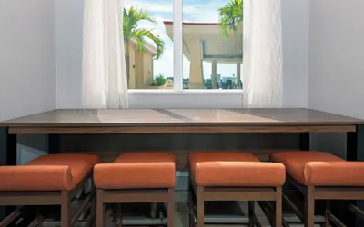 Photo 2 - Hampton Inn & Suites Clearwater Beach