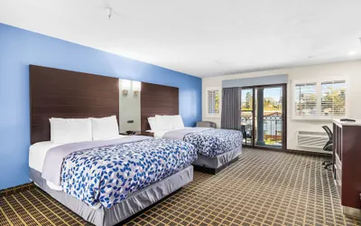 Hotel Solares