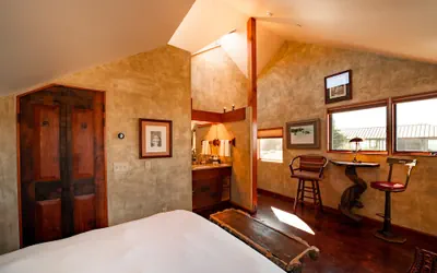 Photo 4 - The Inn at Newport Ranch