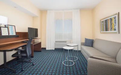 Photo 5 - Fairfield Inn & Suites by Marriott Burlington