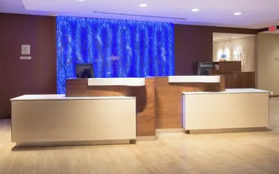 Photo 4 - Fairfield Inn & Suites by Marriott Burlington