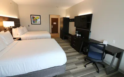 Photo 4 - Holiday Inn Express & Suites Coffeyville by IHG