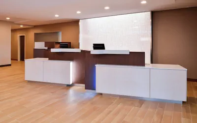 Photo 5 - Fairfield Inn & Suites by Marriott Martinsburg
