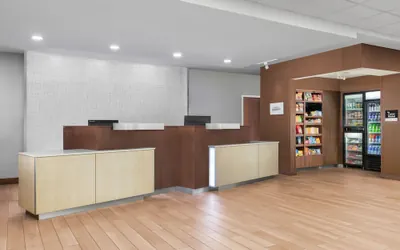 Photo 4 - Fairfield Inn & Suites by Marriott Martinsburg