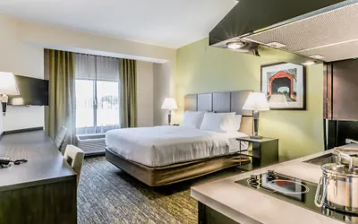 Photo 3 - Candlewood Suites Hartford Downtown by IHG