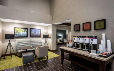 Photo 2 - Hampton Inn & Suites Hammond