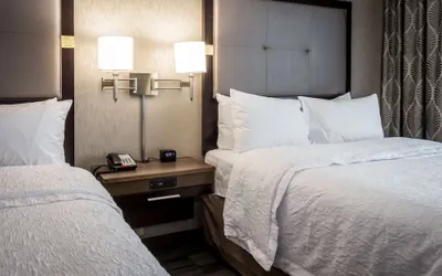 Photo 5 - Hampton Inn & Suites Hammond