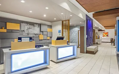 Holiday Inn Express & Suites Carrollton West by IHG