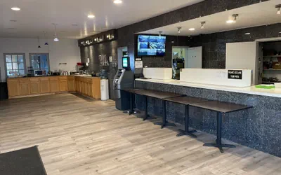 Photo 2 - Capital Inn