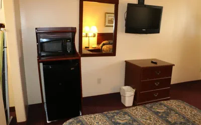 Photo 3 - Western Inn