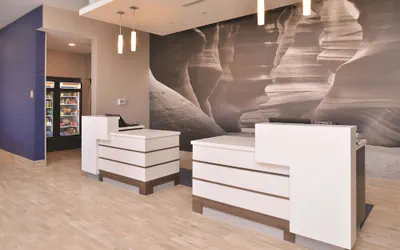 Photo 5 - La Quinta Inn & Suites by Wyndham Page at Lake Powell