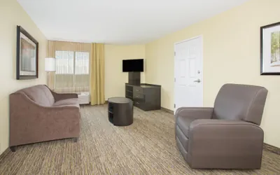 Photo 3 - Candlewood Suites Longmont - Boulder Area by IHG