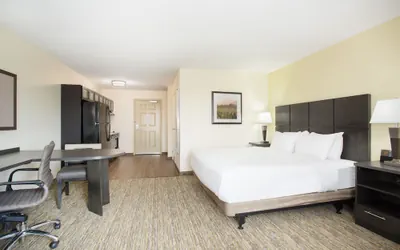 Photo 5 - Candlewood Suites Longmont - Boulder Area by IHG