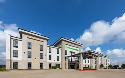 Photo 2 - Wyndham Garden Katy Energy Corridor