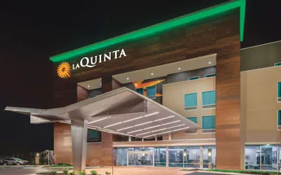 La Quinta Inn & Suites by Wyndham Cleveland near Lee Univ