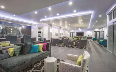 Photo 4 - La Quinta Inn & Suites by Wyndham Cleveland near Lee Univ
