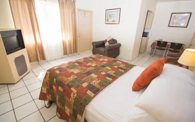 Photo 5 - Parkway Inn Airport Motel Miami