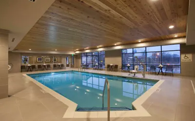 Photo 2 - Hampton Inn & Suites Downtown St. Paul