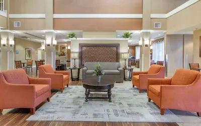 Photo 3 - Best Western Plus Chandler Hotel & Suites