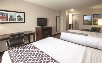 Photo 5 - La Quinta Inn & Suites by Wyndham New Cumberland-Harrisburg