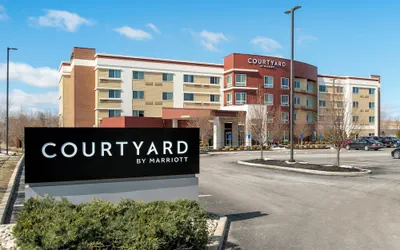 Courtyard by Marriott Toledo North