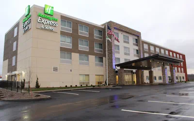 Photo 2 - Holiday Inn Express & Suites Marietta by IHG