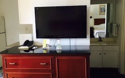 Photo 5 - Ranch House Inn and Suites