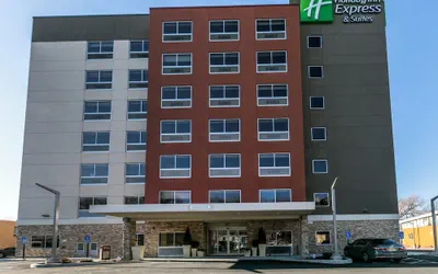 Photo 2 - Holiday Inn Express & Suites Jersey City North - Hoboken by IHG