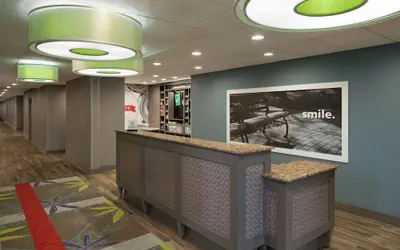 Photo 5 - Hampton Inn & Suites St. Louis/Alton