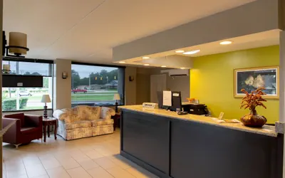 Photo 2 - Regency Inn