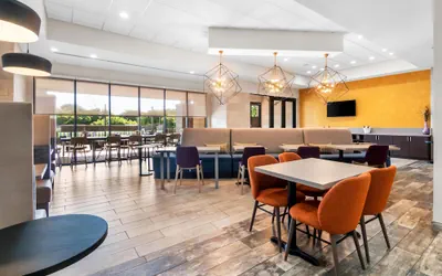 Photo 4 - Home2 Suites by Hilton Dallas Grand Prairie