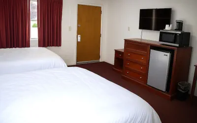 Photo 4 - Ventura Motel