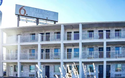 Photo 2 - Motel 6 Rolla, MO