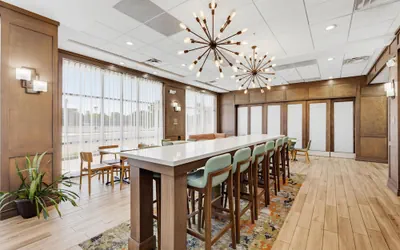 Photo 4 - Hampton Inn by Hilton Detroit Dearborn