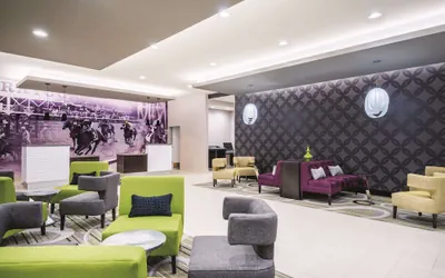 Photo 5 - La Quinta Inn & Suites by Wyndham Clifton Park/Saratoga Area