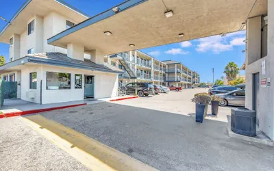 Photo 2 - Morada Inn - Near Garden Grove Park