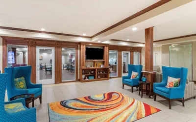 Photo 4 - Best Western Plus Galveston Suites