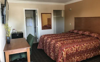 Photo 4 - Fullerton Lodge