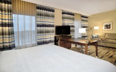 Photo 5 - Hampton Inn & Suites Baltimore/Aberdeen