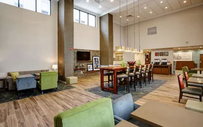Photo 3 - Hampton Inn & Suites Baltimore/Aberdeen